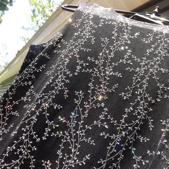 Black and silver sparkle vine leaf shirt - Picture 3 of 8